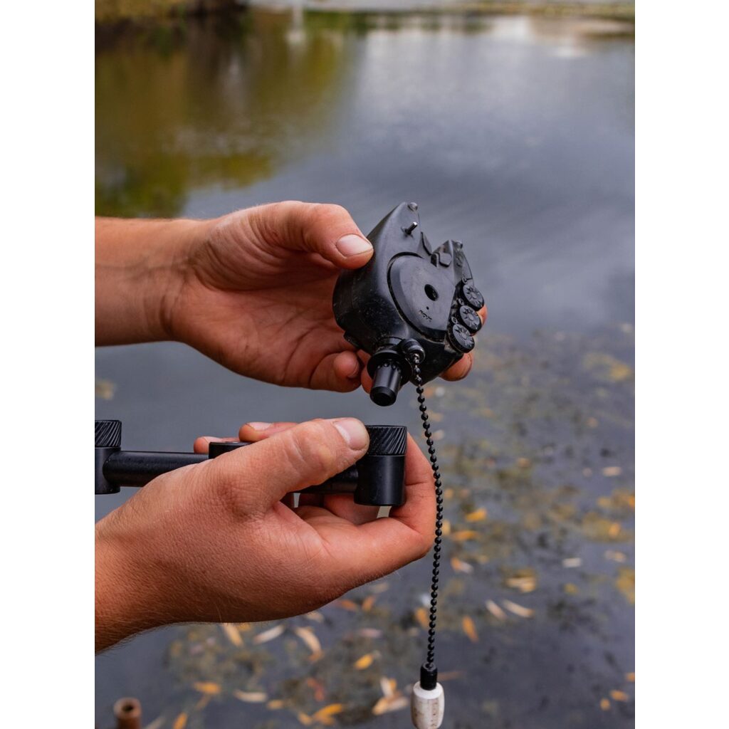 Подставка Fox Black Label QR Buzz Bar - 3 rod (230mm/260mm) Подставка Fox Black Label QR Buzz Bar - 3 rod (230mm/260mm)
